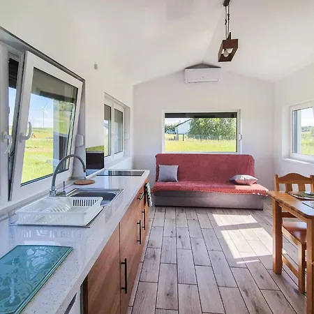 1 Bedroom Cozy In Prázdninový dům *