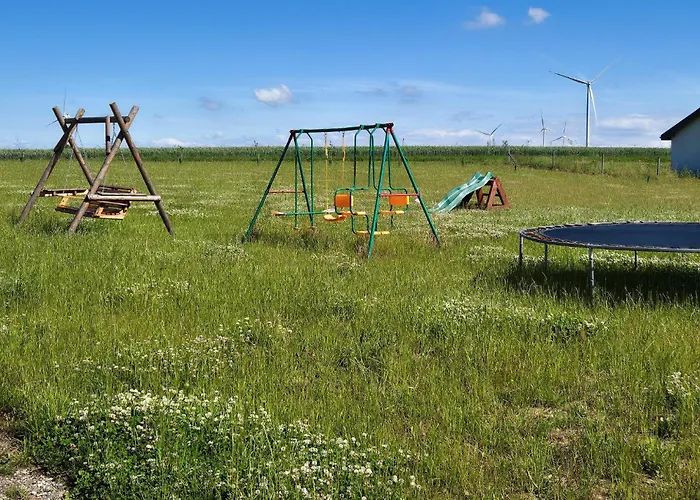 Dom wakacyjny Cozy In With Wifi Bedzino